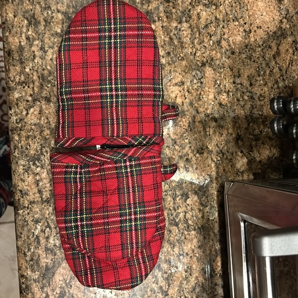 NWT BEE ๐ & WILLOW HOME ๐ก SET OF 2 RED PLAID MINI OVEN MITS ๐โค๏ธ ๐ ๐๐ - Picture 5 of 5